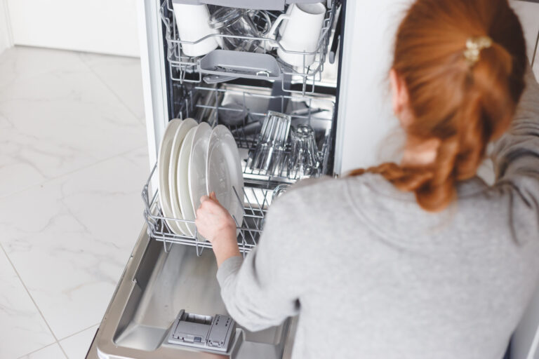 How to Clean Your Dishwasher: Simple Steps for a Sparkling Appliance